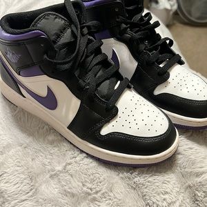 Jordan 1 Mid Dark Iris -Kids Size 7Y